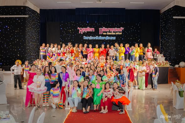 คณะผู้บริหาร คณะครูและบุคลากร ร่วมแสดงมุทิตาจิตในวาระเกษียณอายุราชการของ ดร.​สุพัตรา พรหมพิชัย ครูแผนกวิชาสามัญสัมพันธ์และนางพจนา นพรัตน์​
