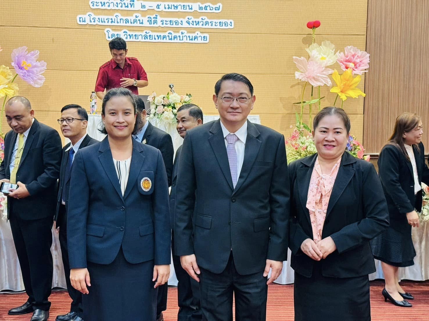 เข้าร่วมอบรมเชิงปฏิบัติการให้ความรู้เกี่ยวกับการจัดการอาชีวศึกษาระบบทวิภาคี ภายใต้โครงการยกระดับการจัดการอาชีวศึกษาระบบทวิภาคีโดยใช้พื้นที่เป็นฐาน